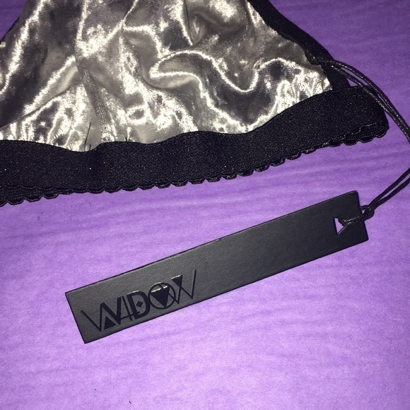 🖤🆕House of Widow Unlined Silver Velvet Bra🖤 - Picture 9 of 14